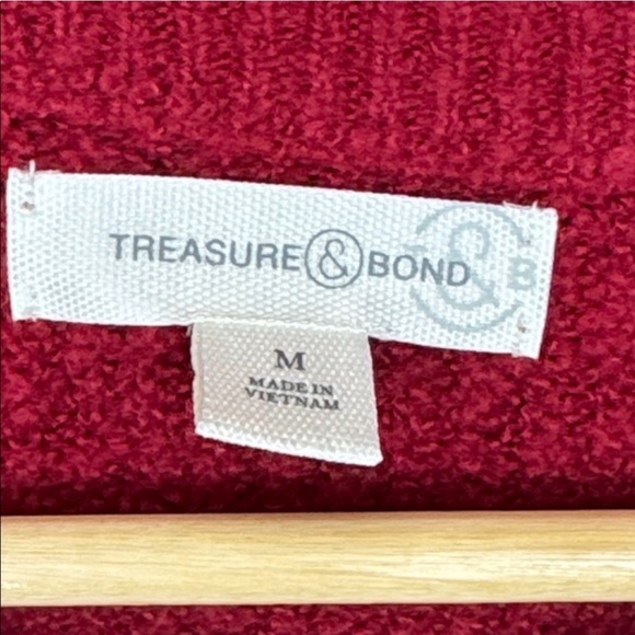 Treasure & Bond Crew Neck Knit
Sweater Red Size Medium - Picture 5 of 11